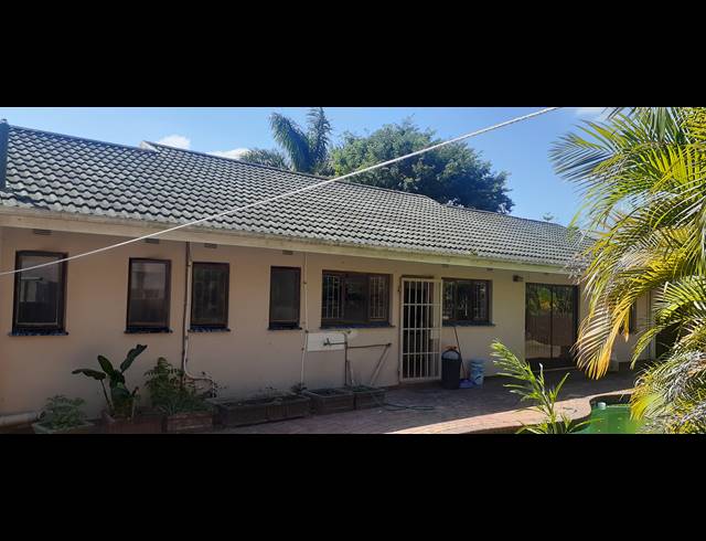 3 BEDROOM HOUSE FOR SALE IN MOTALABAD